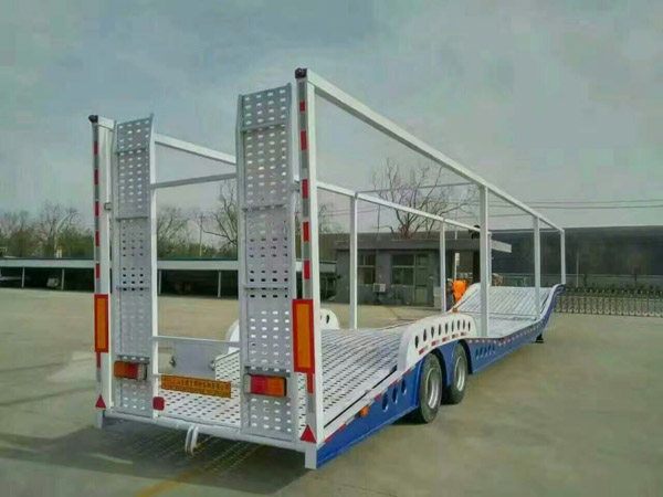 車輛運輸車