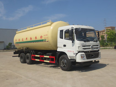 后雙橋低密度粉粒物料運(yùn)輸車